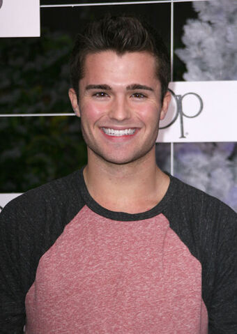 Spencer Boldman | Bionics Wiki | Fandom