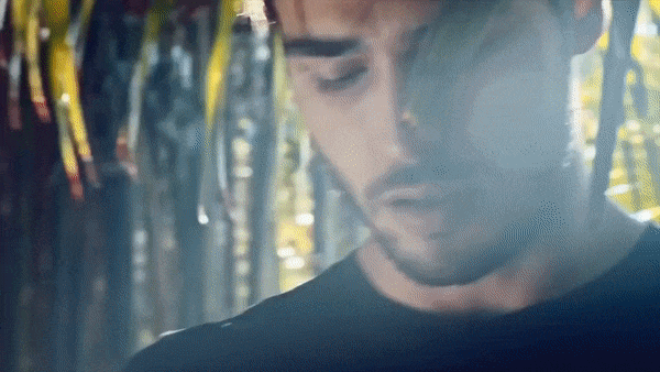 2123575_83BCD9D8-59BA-457A-89F0-C21FAC787C47.gif