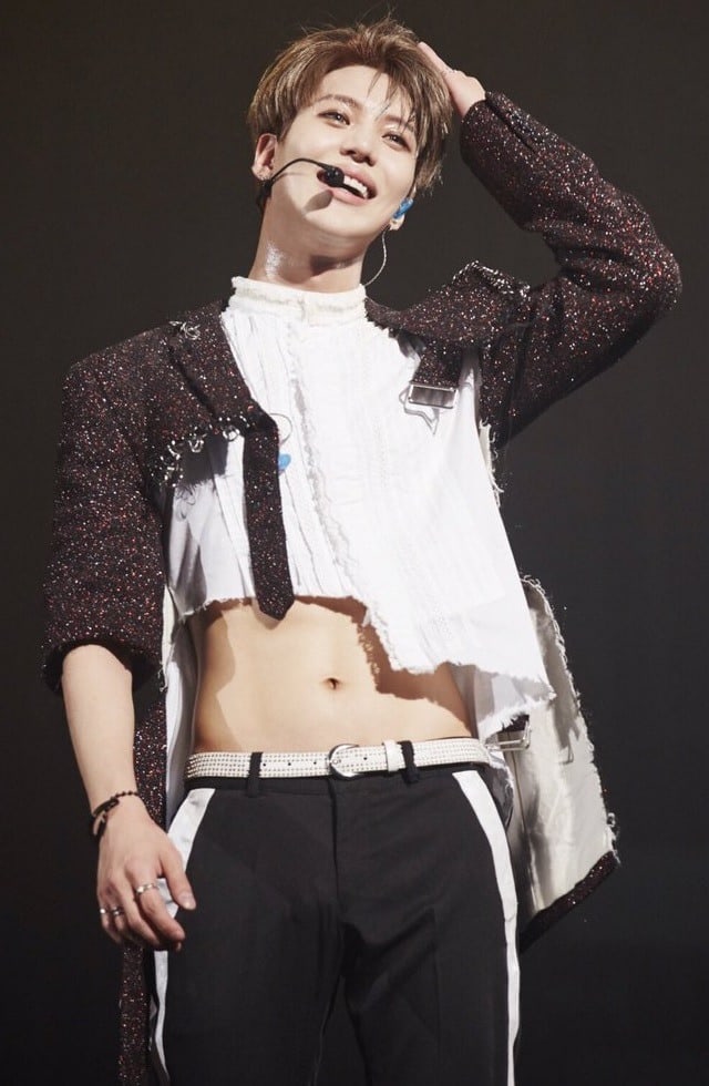 Taemin-Crop-Top-3.jpg