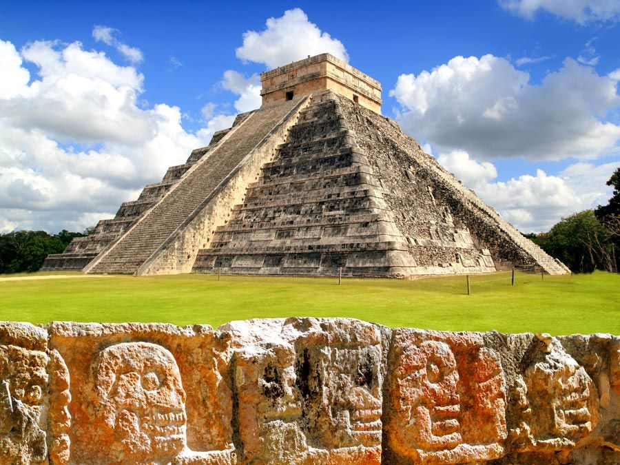 Chichen-Itza.jpg