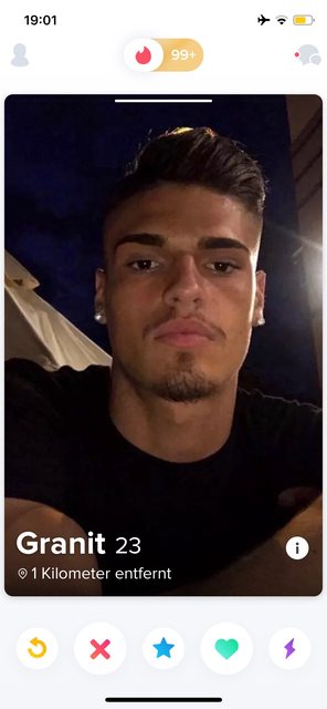 afeZ1KFl.jpg