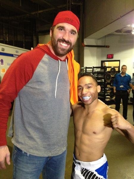 Jared Allen and John Dodson ha : MMA