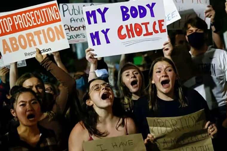 abortion-protest-supreme-court_web.jpg