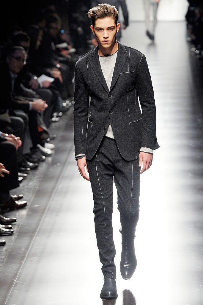 Z Zegna Fall 2010 Menswear Fashion Show | Vogue