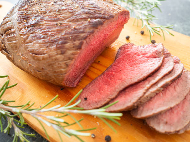 roast-beef-on-a-wooden-board.jpg