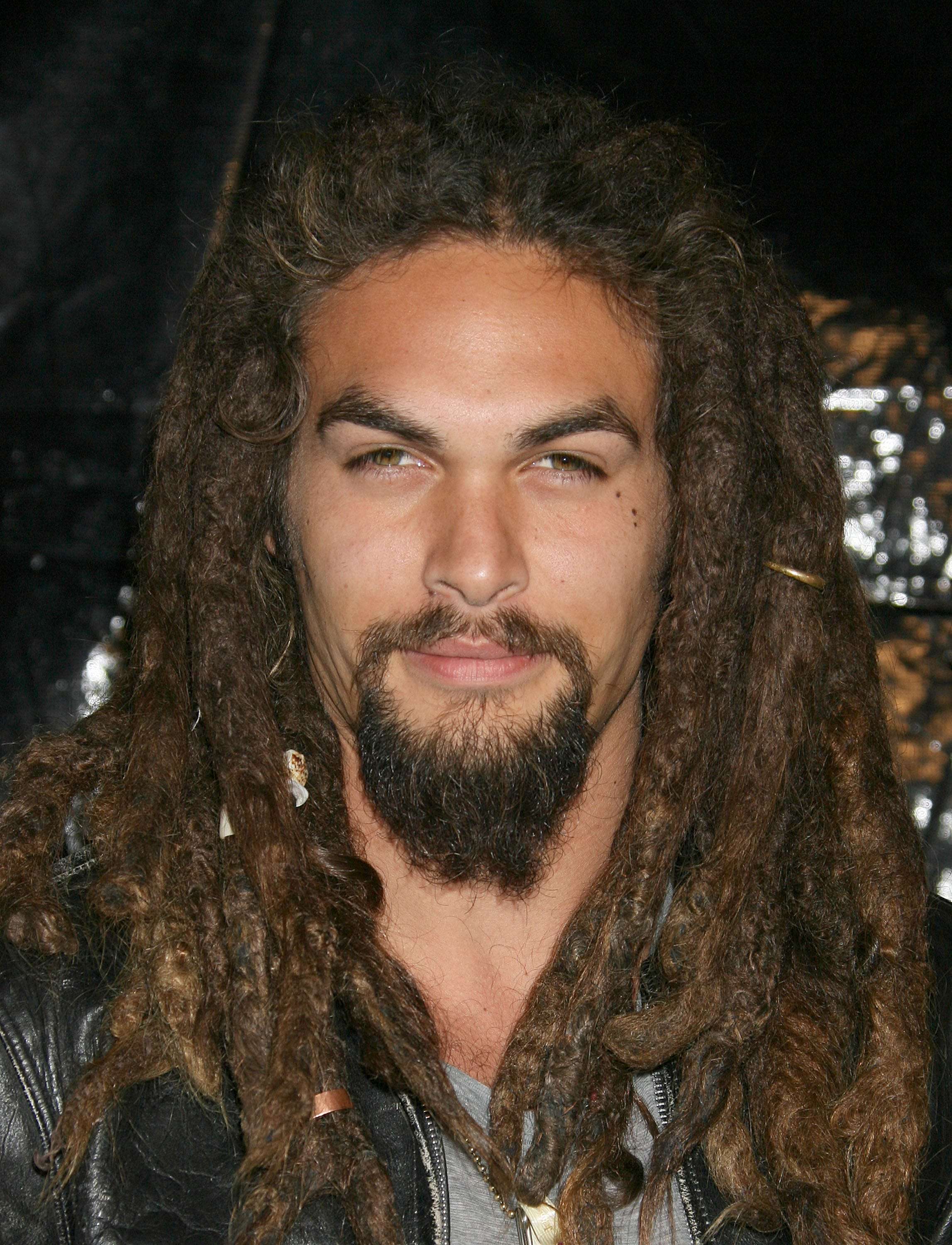 Before-he-decided-on-his-signature-long-hair-Jason-Momoa-had-dreadlocks-while-on-Stargate-Atlantis-.jpg