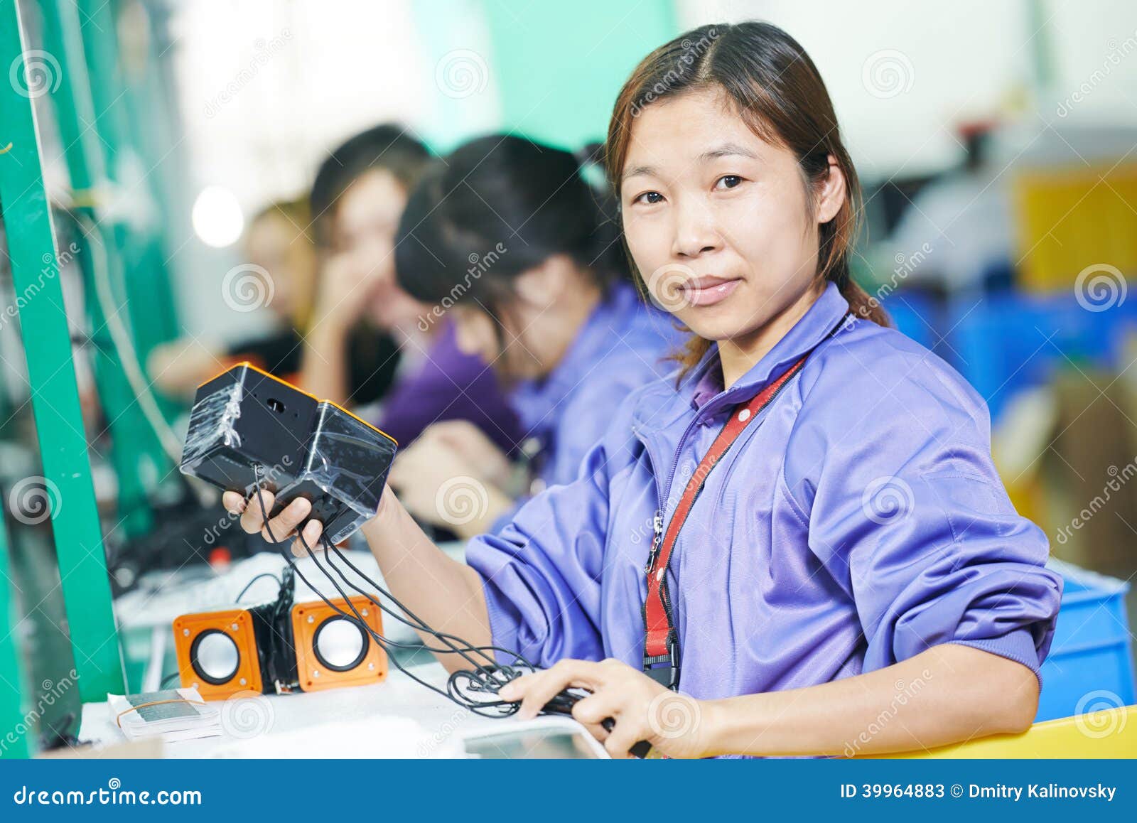 chinese-female-worker-manufacturing-one-assembling-production-line-conveyor-china-factory-39964883.jpg