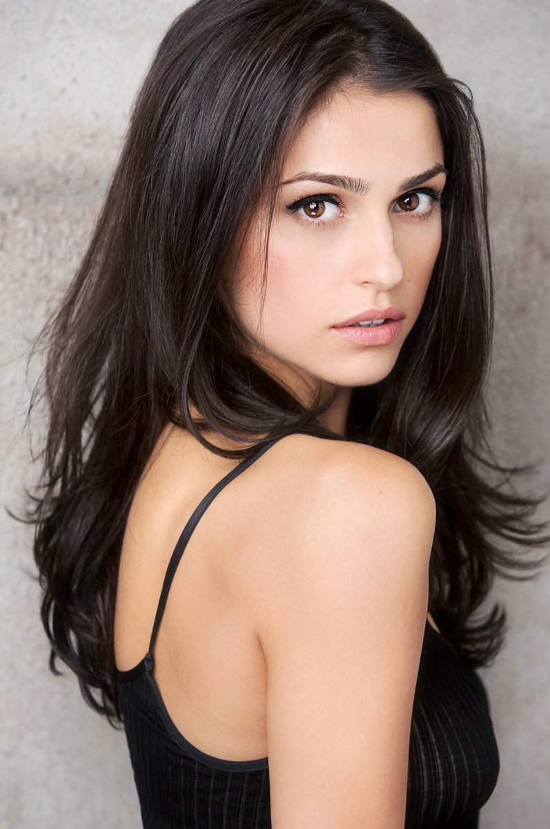 968full-raquel-alessi.jpg