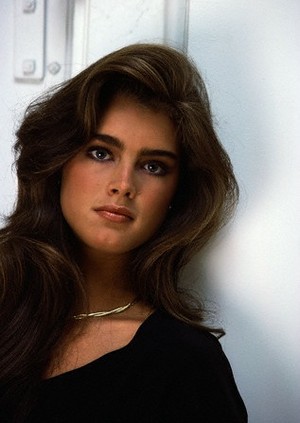 Brooke-Shields-brooke-shields-37185464-300-423.jpg