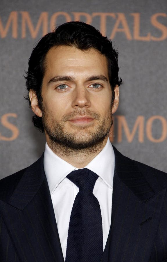 henry-cavill-56745384.jpg