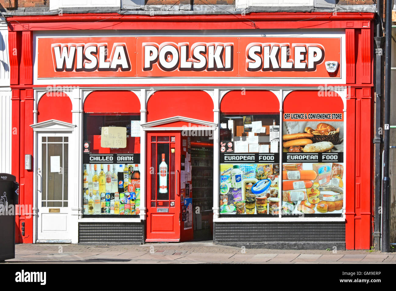 polski-sklep-polish-shop-off-license-and-convenience-store-shop-front-GM9ERP.jpg