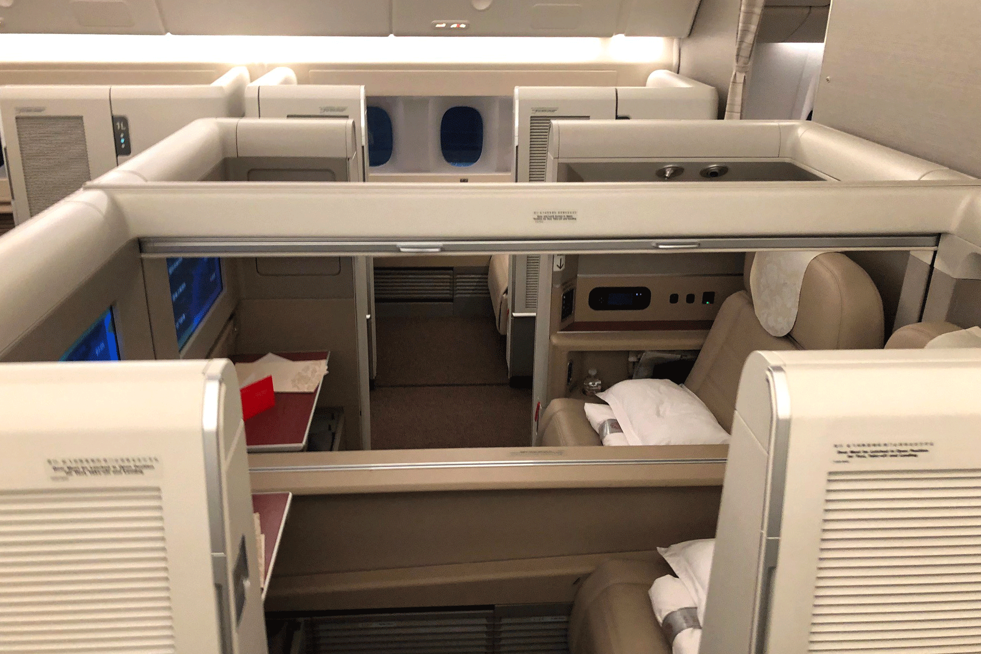 img-chinaeasternfirst.gif
