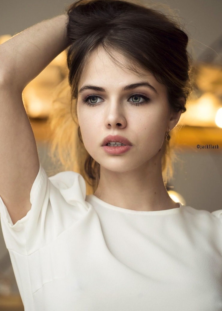 740full-alexandra-smelova.jpg