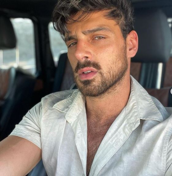 Michele Morrone a răspuns la cea mai controversată întrebare: e gay sau nu?  | Galerie foto, Galerie foto, Stiri, Vedete si Evenimente | Viva.ro