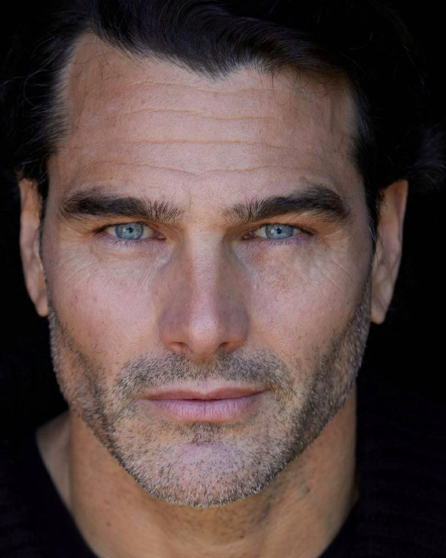 Classify Argentine Male Model Hernan Drago