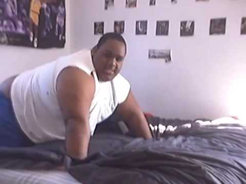 Fat Black Man Thicc Ass On Bed Good Crack - YouTube