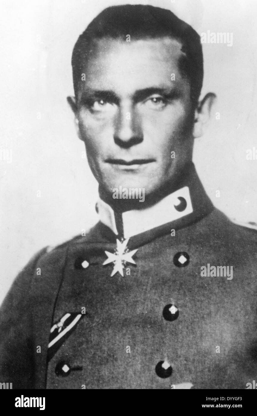 hermann-goering-1918-dyygf3.jpg
