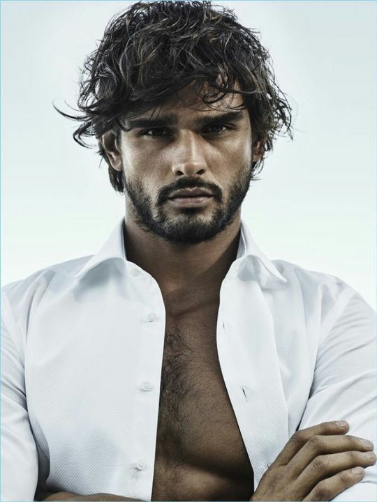 30 Hot & Handsome Male Models with Beards