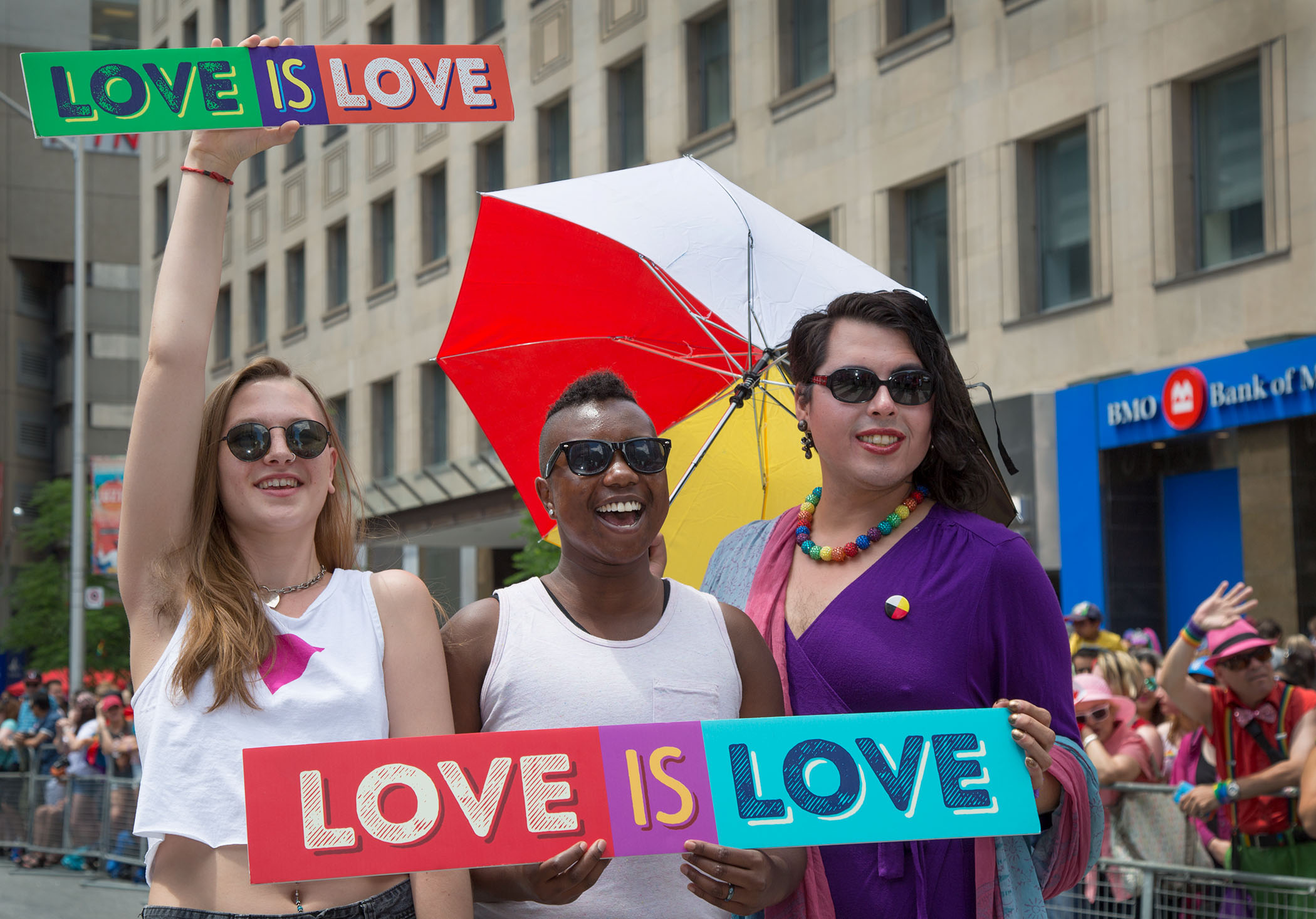 Love_has_no_Gender._Love_is_Love.jpg