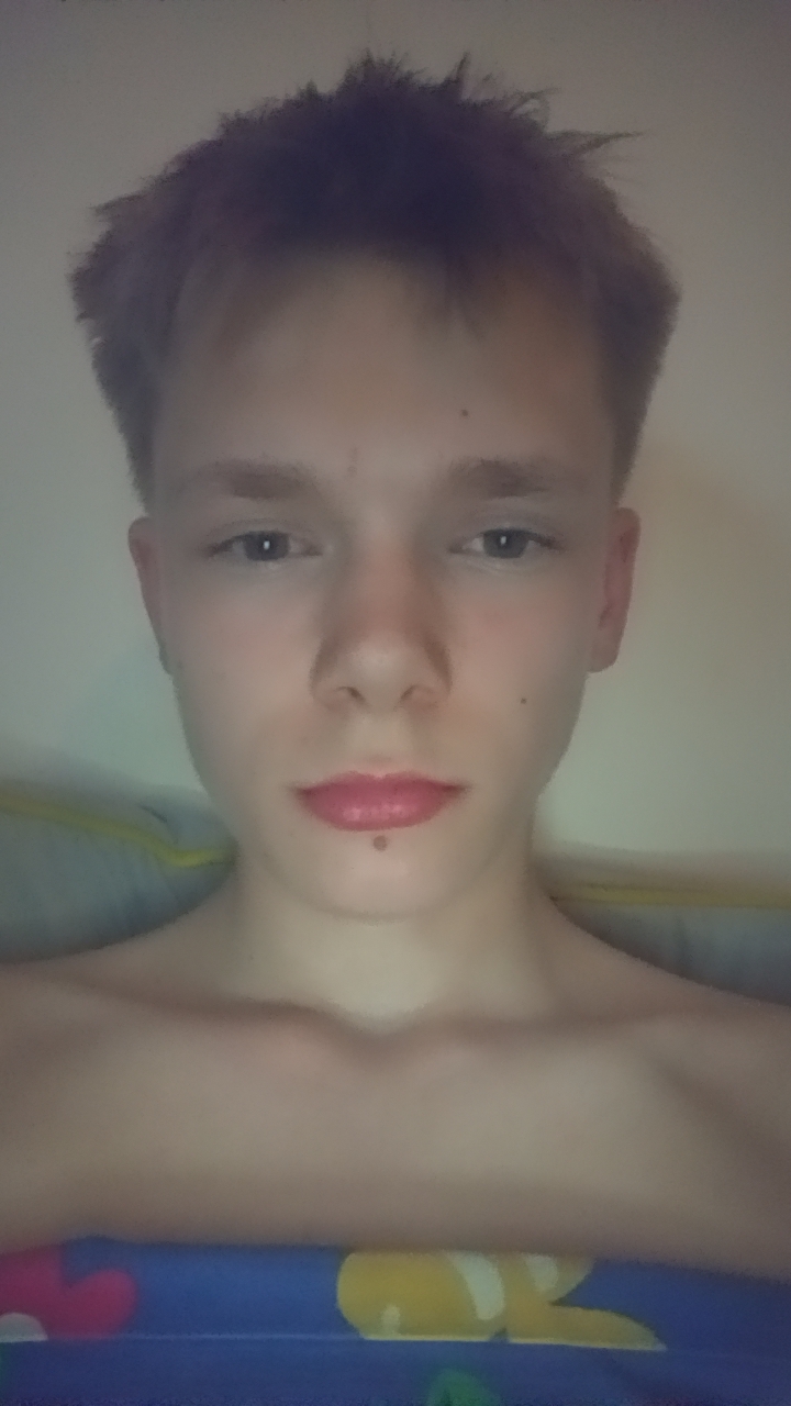 6665257_990.jpg