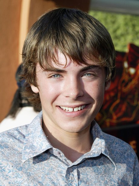 zac-efron-1359723513-view-1.jpg