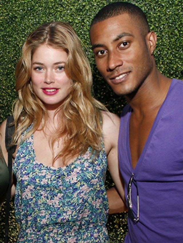 WBNov10_Doutzen-Sunnery.jpg