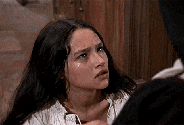 olivia-hussey-juliet-capulet.gif