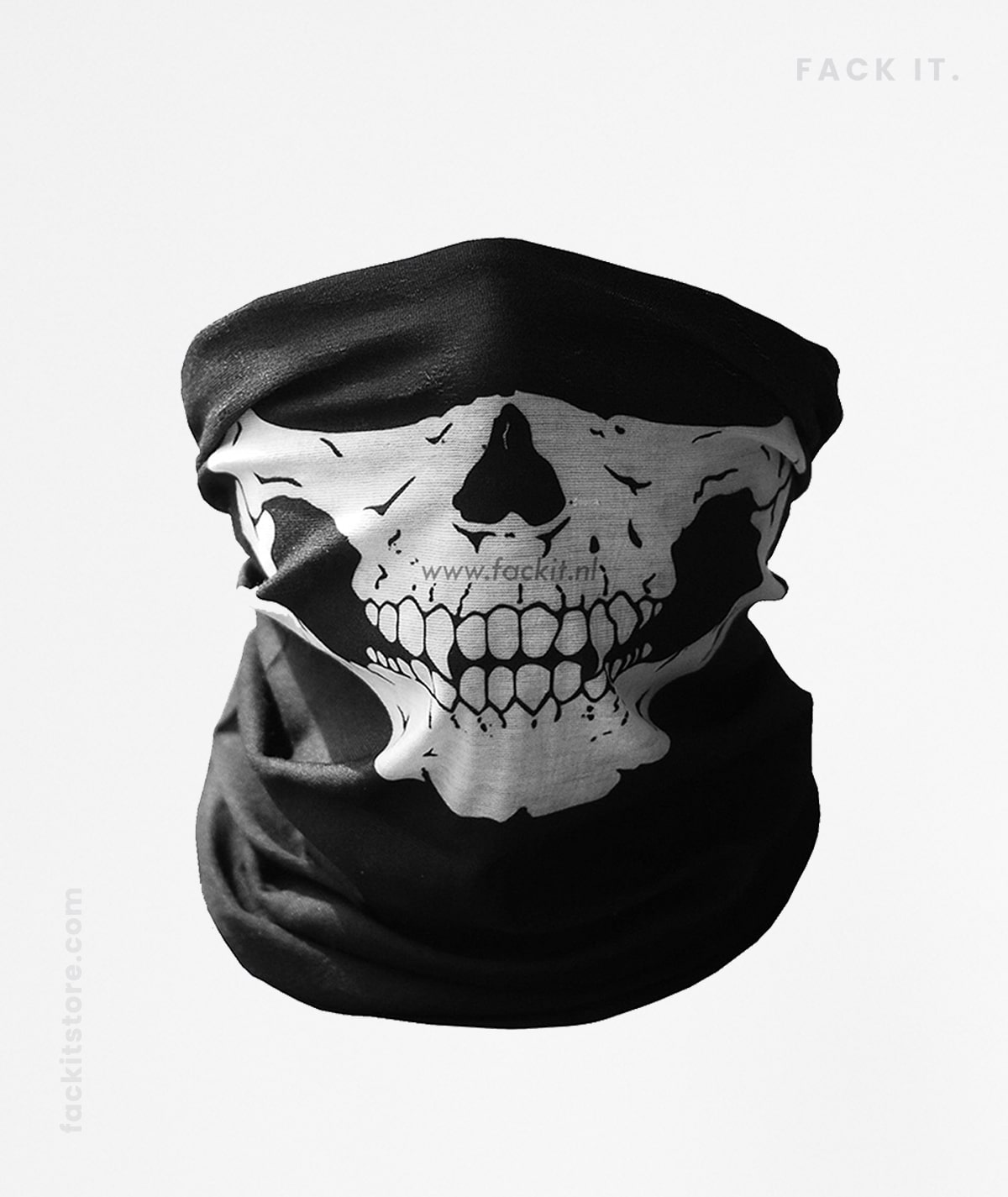 skull-bandana-01-min.jpg