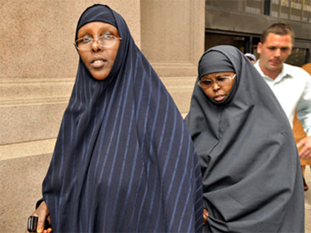 2 Minnesota women sentenced in Somali terror case - CBS News