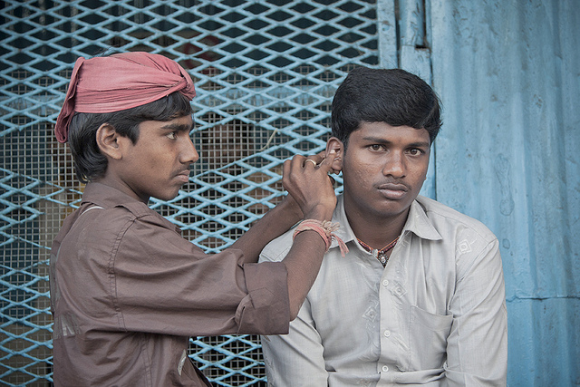 120312_ear_cleaning.jpg
