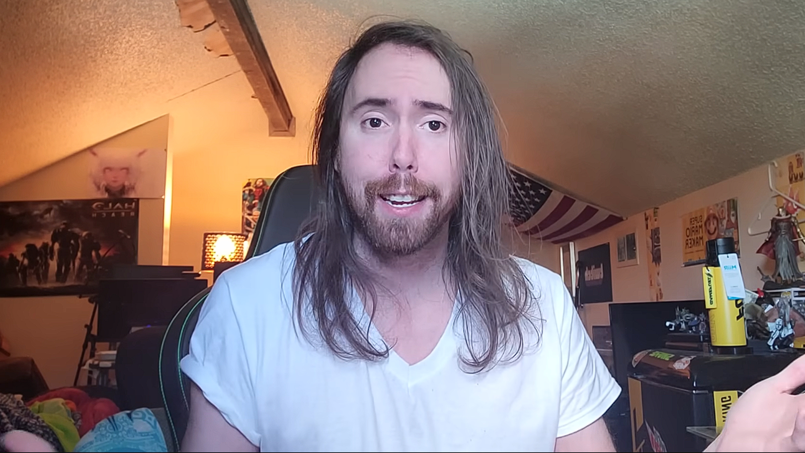 asmongold-white-shirt.jpg