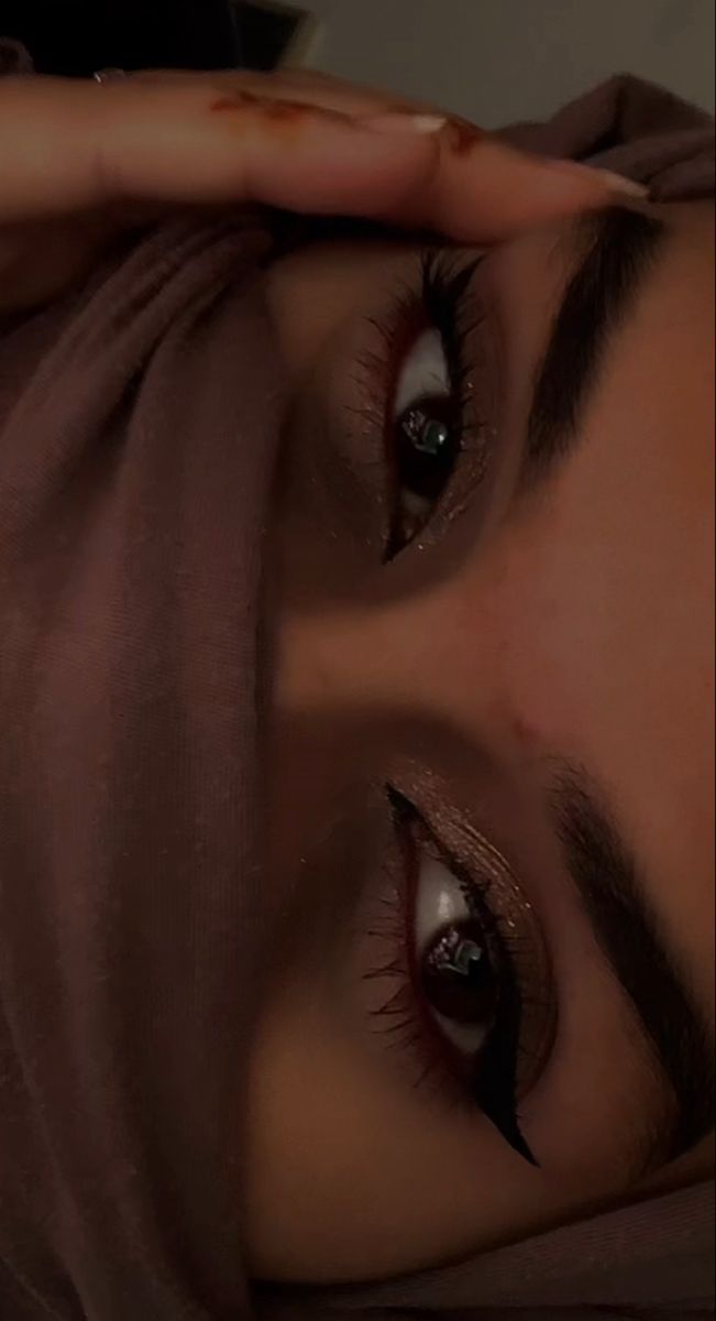 Arabian eyes