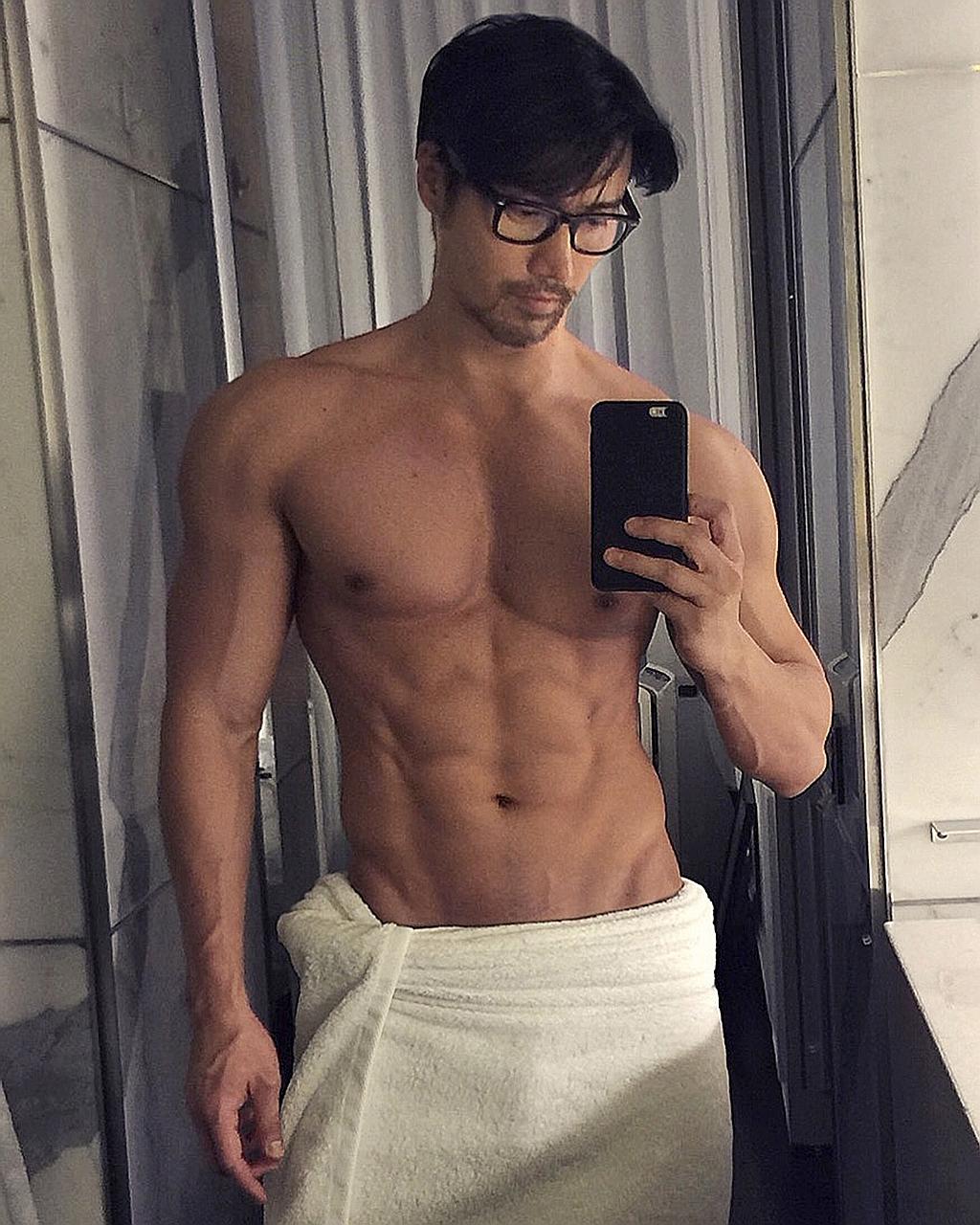 Chuando-Tan-Shirtless.jpg