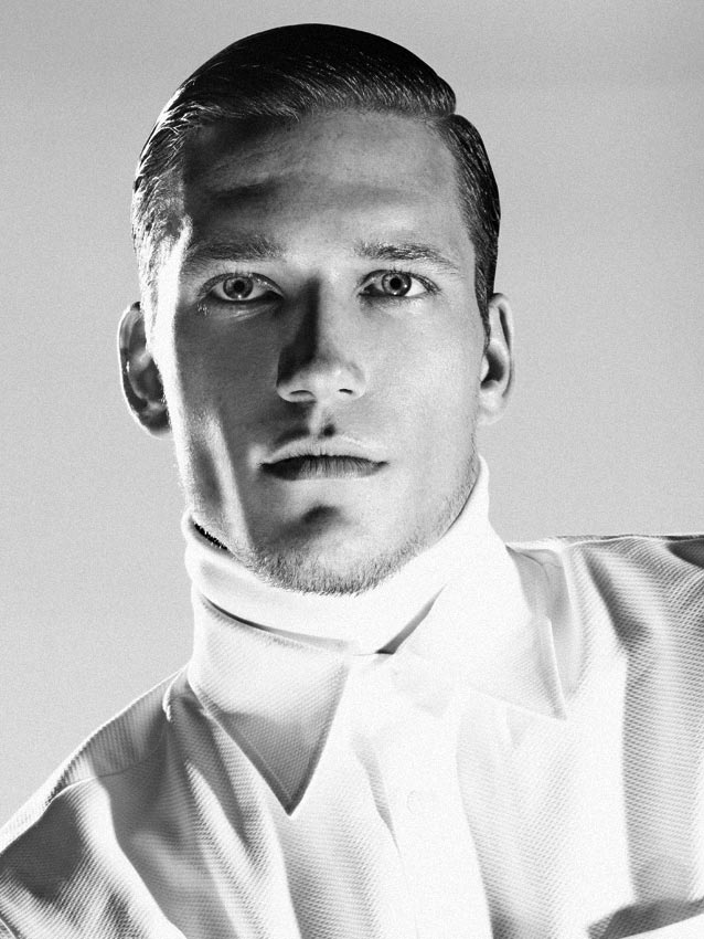 Florian-Van-Bael-by-Zeb-Daemen_Prestage01.jpg
