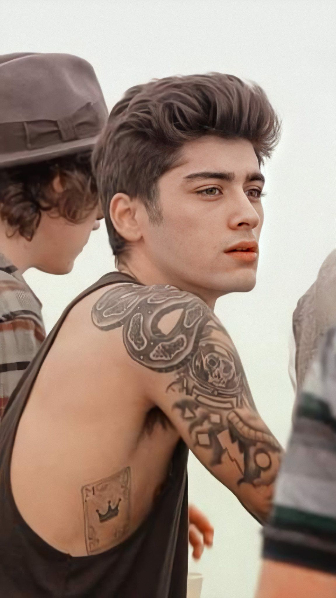 Pin by Lorena Vera on zayn malik | Zayn malik pics, Zayn, Zayn malik photos