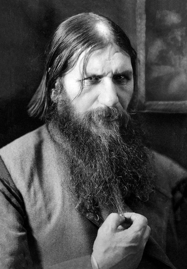 640px-Grigori_Rasputin_1916.jpg