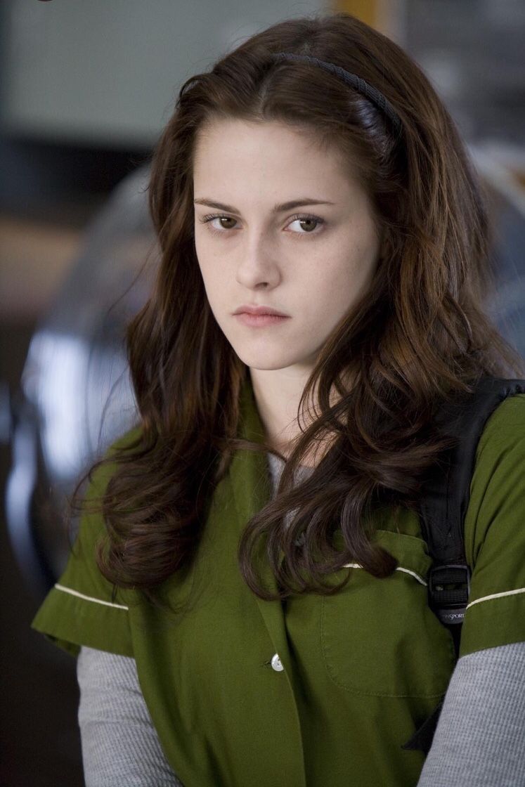 Kristen Stewart Style: Bella Swan | Kristen stewart twilight, Kristen  stewart style, Kristen stewart actress
