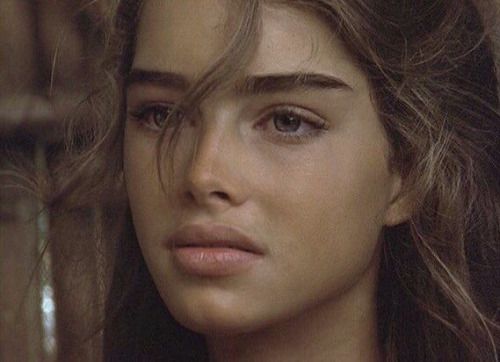 An entry from vilde kaniner | Brooke shields, Straight eyebrows, Straight  brows