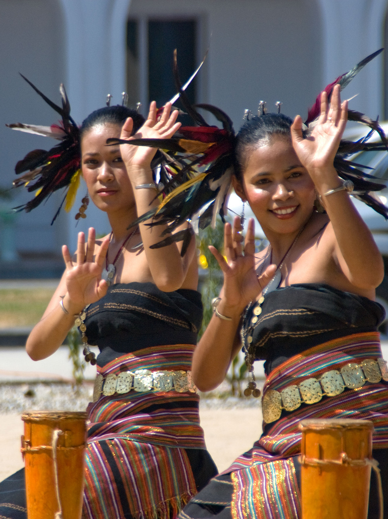 Timorese_Dancers.jpg
