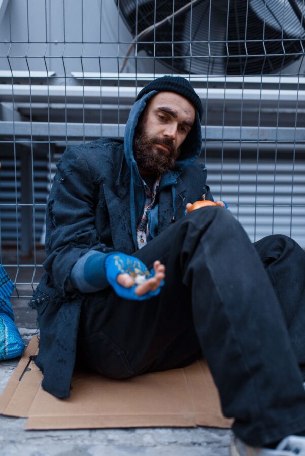Romanian-beggar-601x900.jpg