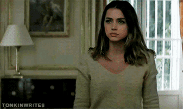 ana-de-armas.gif