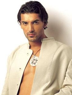 044499d196e1457538cab1d24e620534--john-abraham-bollywood.jpg