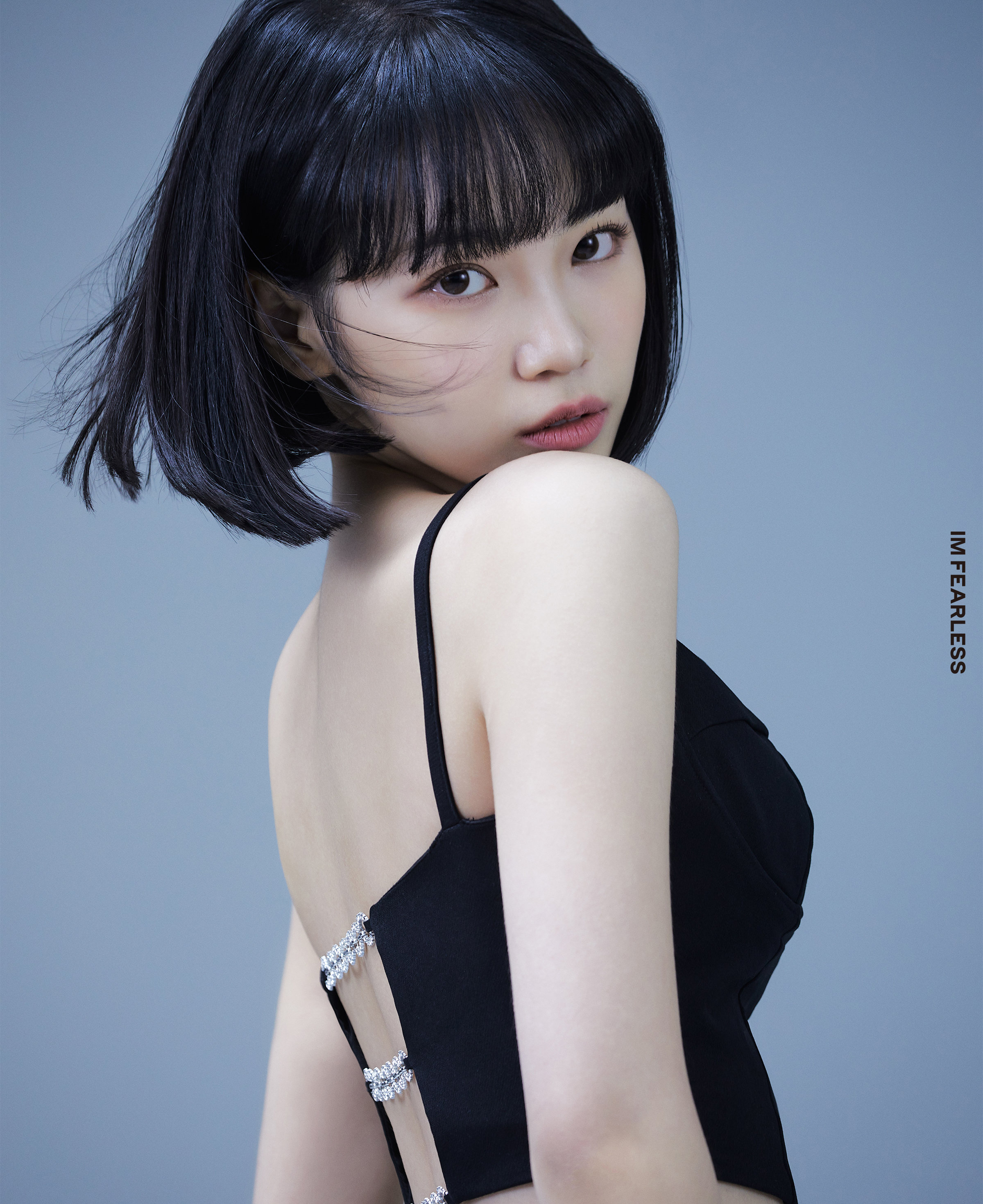 le_sserafim_kim_chaewon_profile_7.jpg