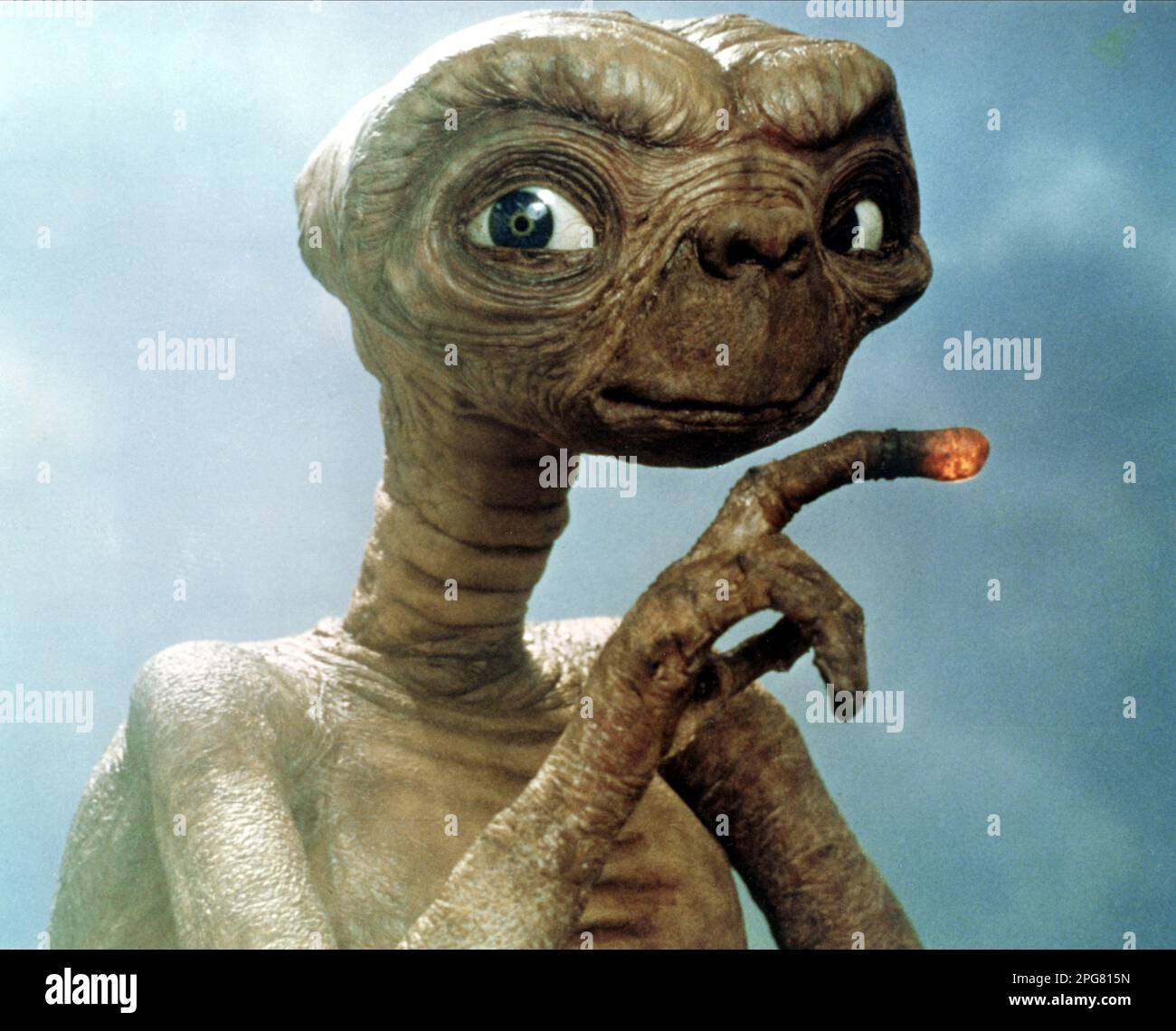 Et the extra terrestrial movie hi-res stock photography and images - Alamy