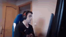 csgo-banging-table.gif