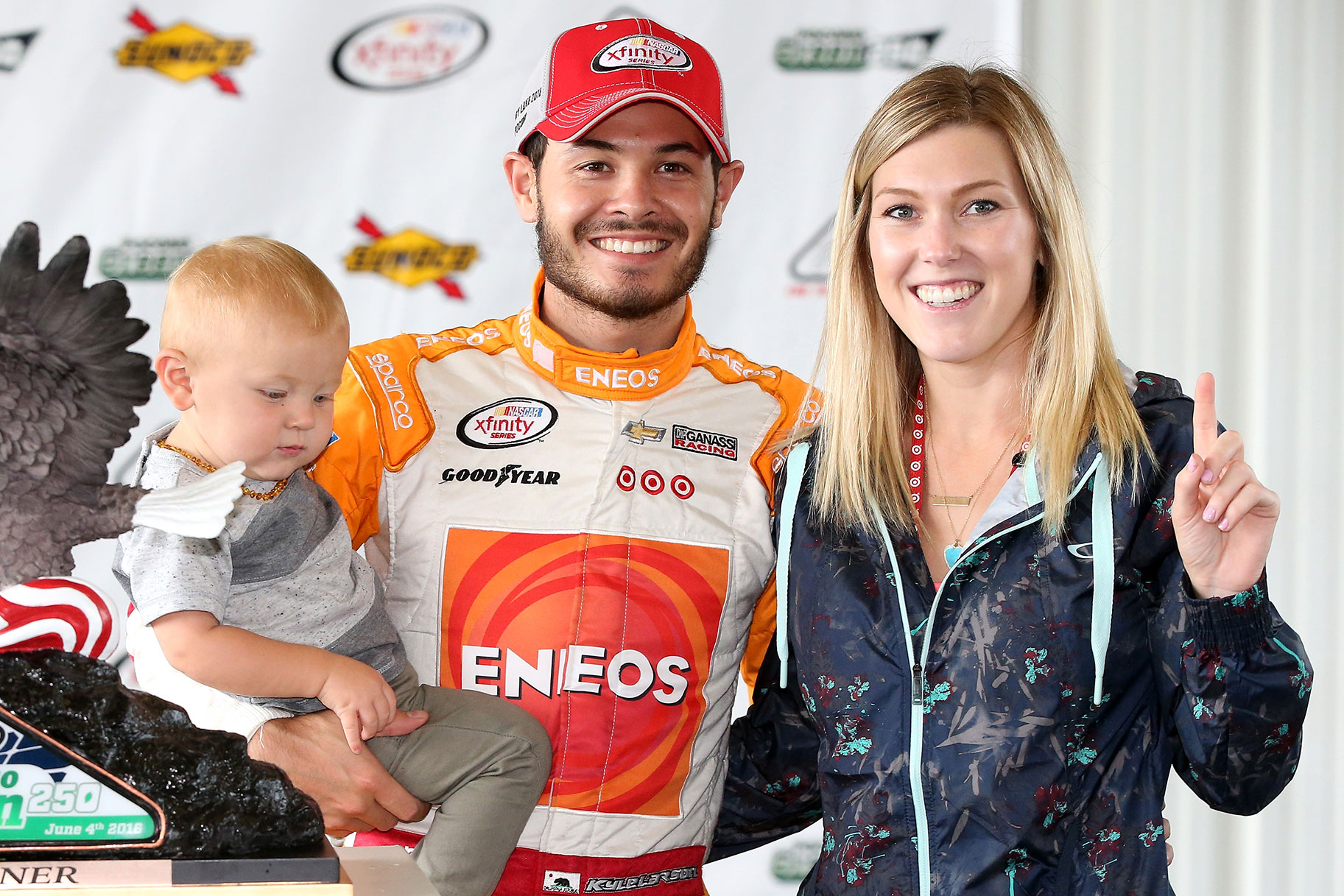 rftc-kyle-larson-and-wife.jpg