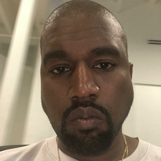 kanye-west-selfie.jpg