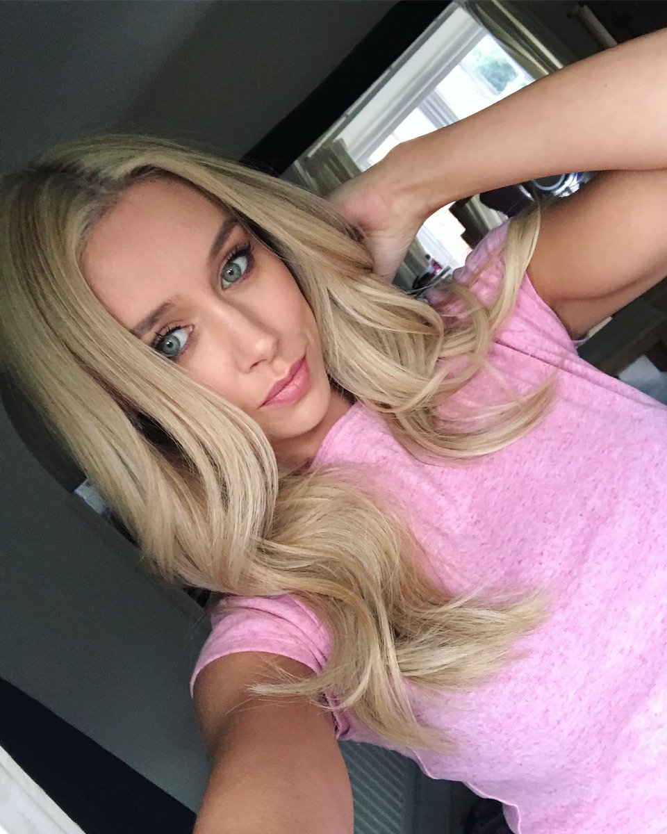 hot white Girls on Twitter: one of our singles on https://t.co/umooNKii1r  are looking for love #interraciallove… 