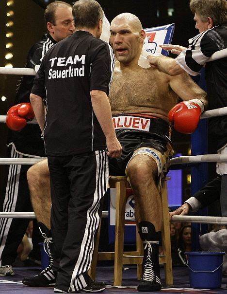 nikolai-valuev-3868e677-5924-4794-9601-43830db5518-resize-750.jpeg