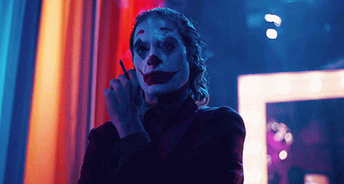 joker-smoking.gif